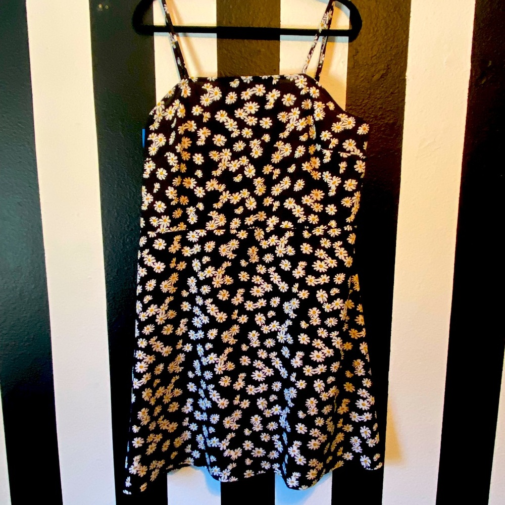 Black daisy dress